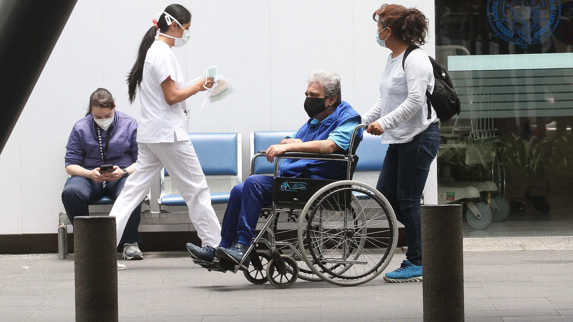 Hombre en silla de ruedas discapacidad Cuartoscuro